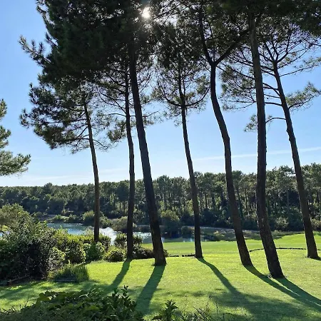 Villa Hau'oli, 4 Chambres, Spacieuse, Piscine Privée, Grand Jardin Fleuri Vue Golf Et 8min à Pied De La