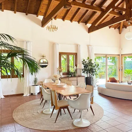 Villa Hau'oli, 4 Chambres, Spacieuse, Piscine Privee, Grand Jardin Fleuri Vue Golf Et 8min A Pied De La