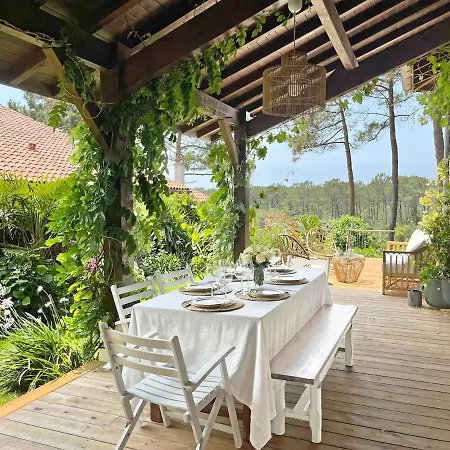 Villa Hau'oli, 4 Chambres, Spacieuse, Piscine Privee, Grand Jardin Fleuri Vue Golf Et 8min A Pied De La Moliets-et-Maa
