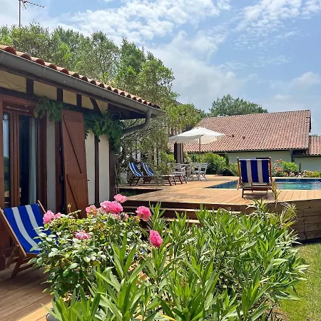 Hau'oli, 4 Chambres, Spacieuse, Piscine Privee, Grand Jardin Fleuri Vue Golf Et 8min A Pied De La Moliets-et-Maa
