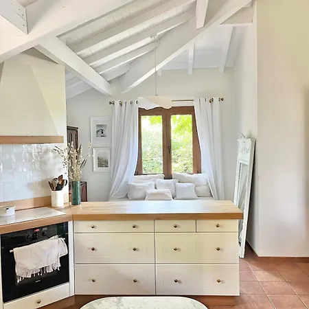 Villa Hau'oli, 4 Chambres, Spacieuse, Piscine Privee, Grand Jardin Fleuri Vue Golf Et 8min A Pied De La *